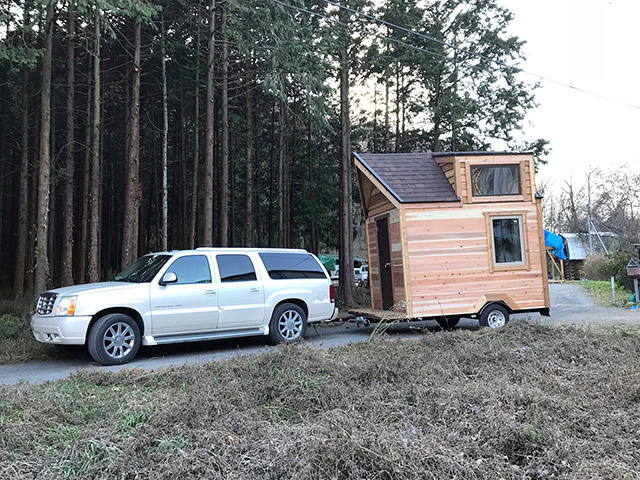 トレーラー型タイニーログハウス